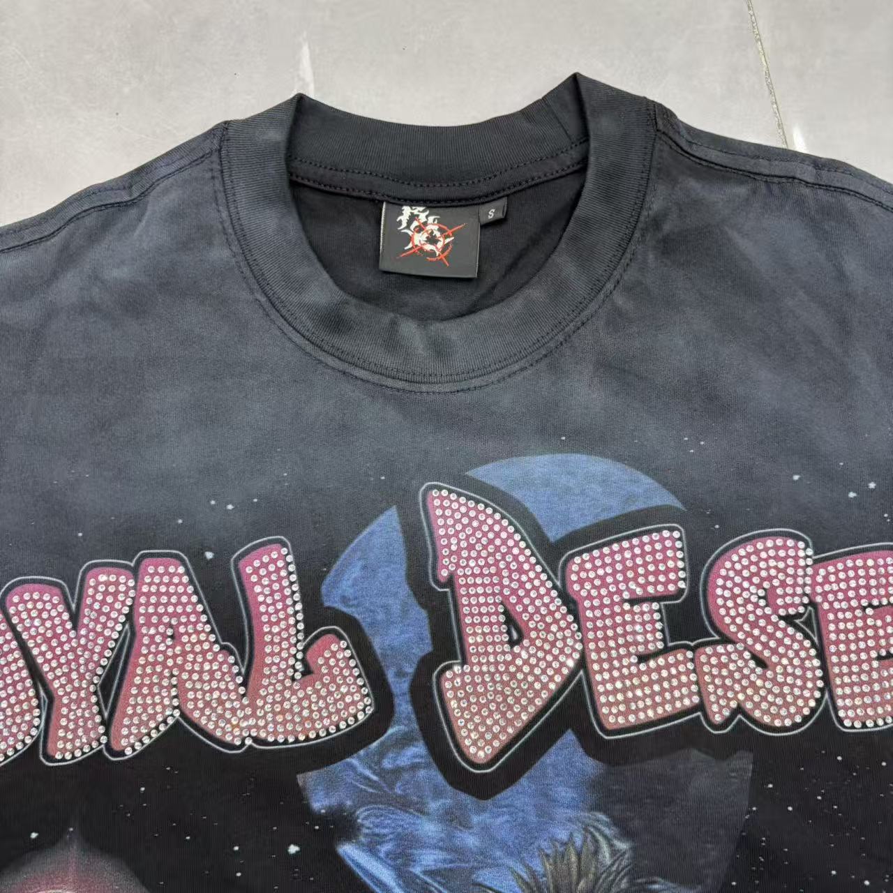 Royal Desert Astronaut Graphic Vintage T‑Shirt