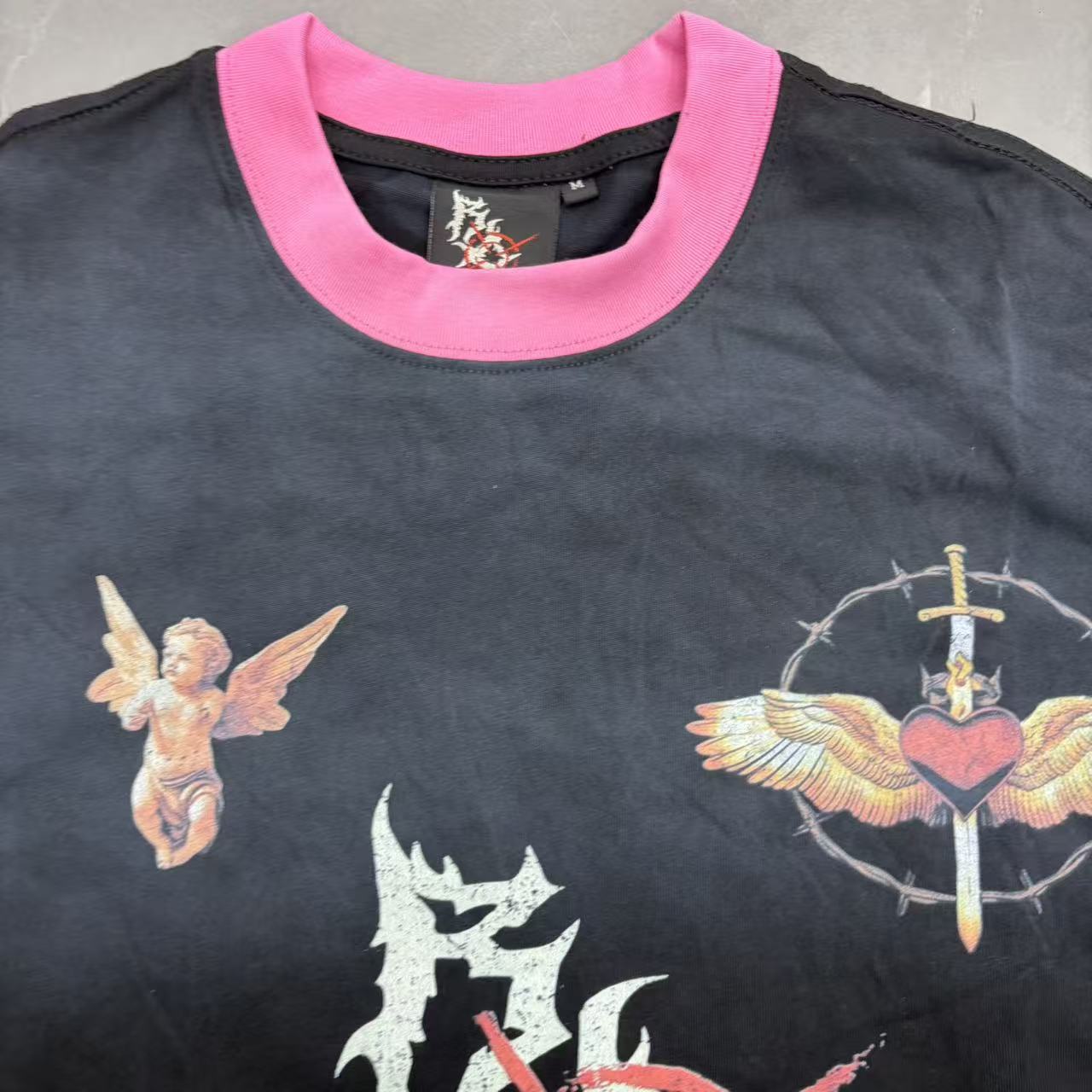 Royal Desert Angel Graphic Contrast Pink Ringer T‑Shirt