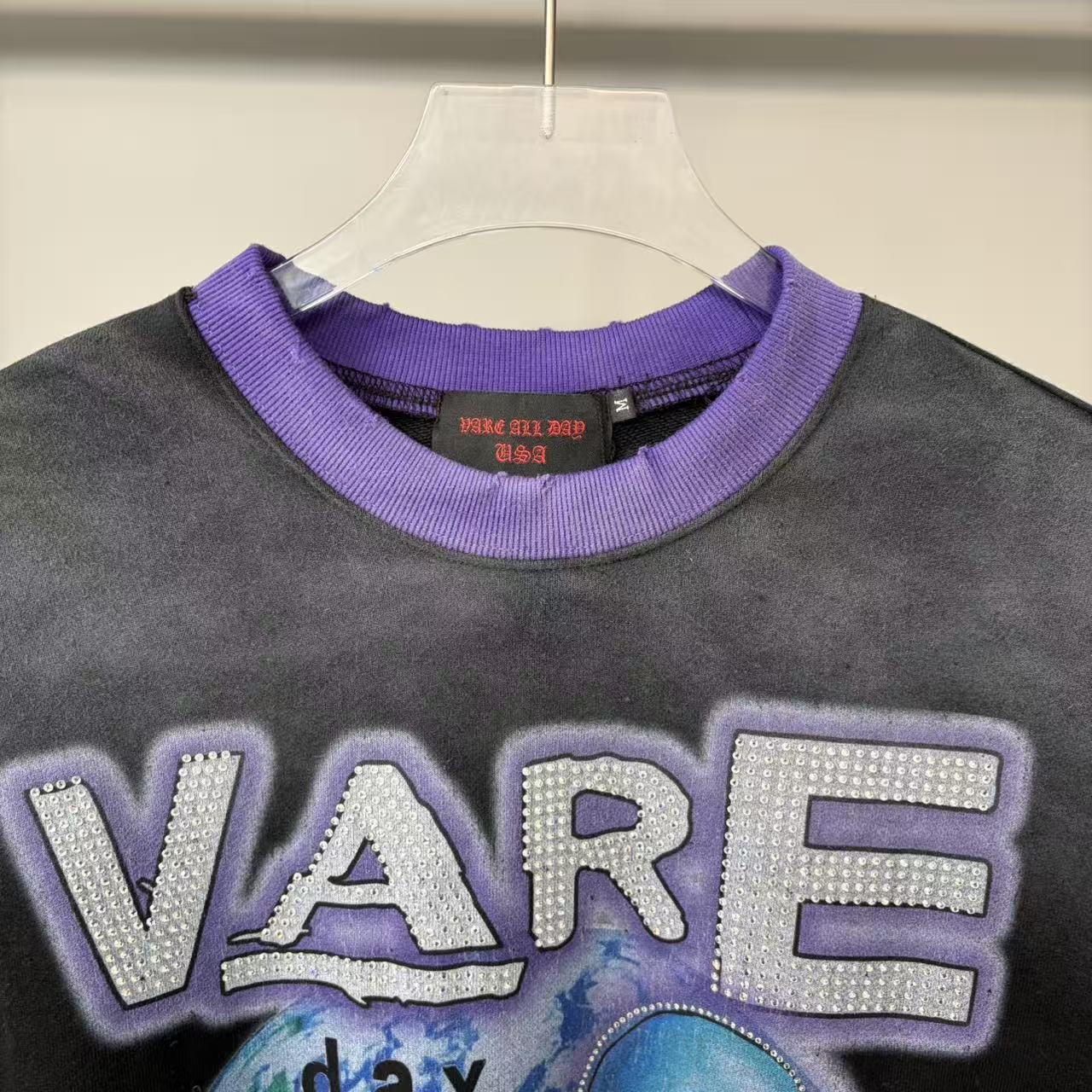Vareallday Alien Sci‑Fi Cropped Ringer T‑Shirt