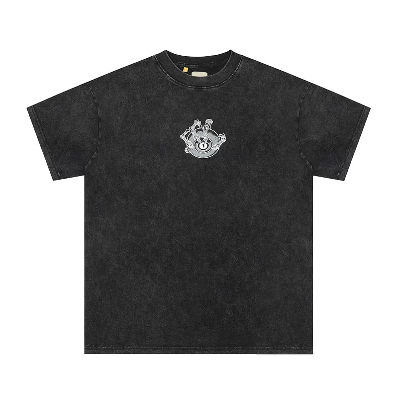 Creative big eyed printed short sleeved T-shirt for men and women, loose cotton T-shirt for high street fashion brands, washed and worn T-shirt