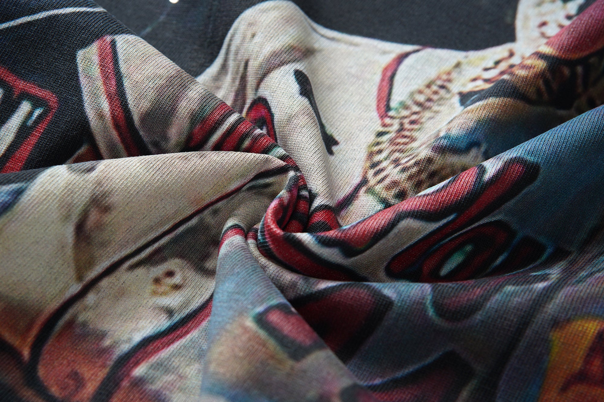 RoughPlay Skeleton Baseball Player Graphic Distressed Short‑Sleeve Tee Vintage Streetwear T‑Shirt